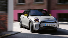Angebot für Privatkunden: MINI Cooper SE 3-Türer Angebot für Privatkunden: MINI Cooper SE 3-Türer